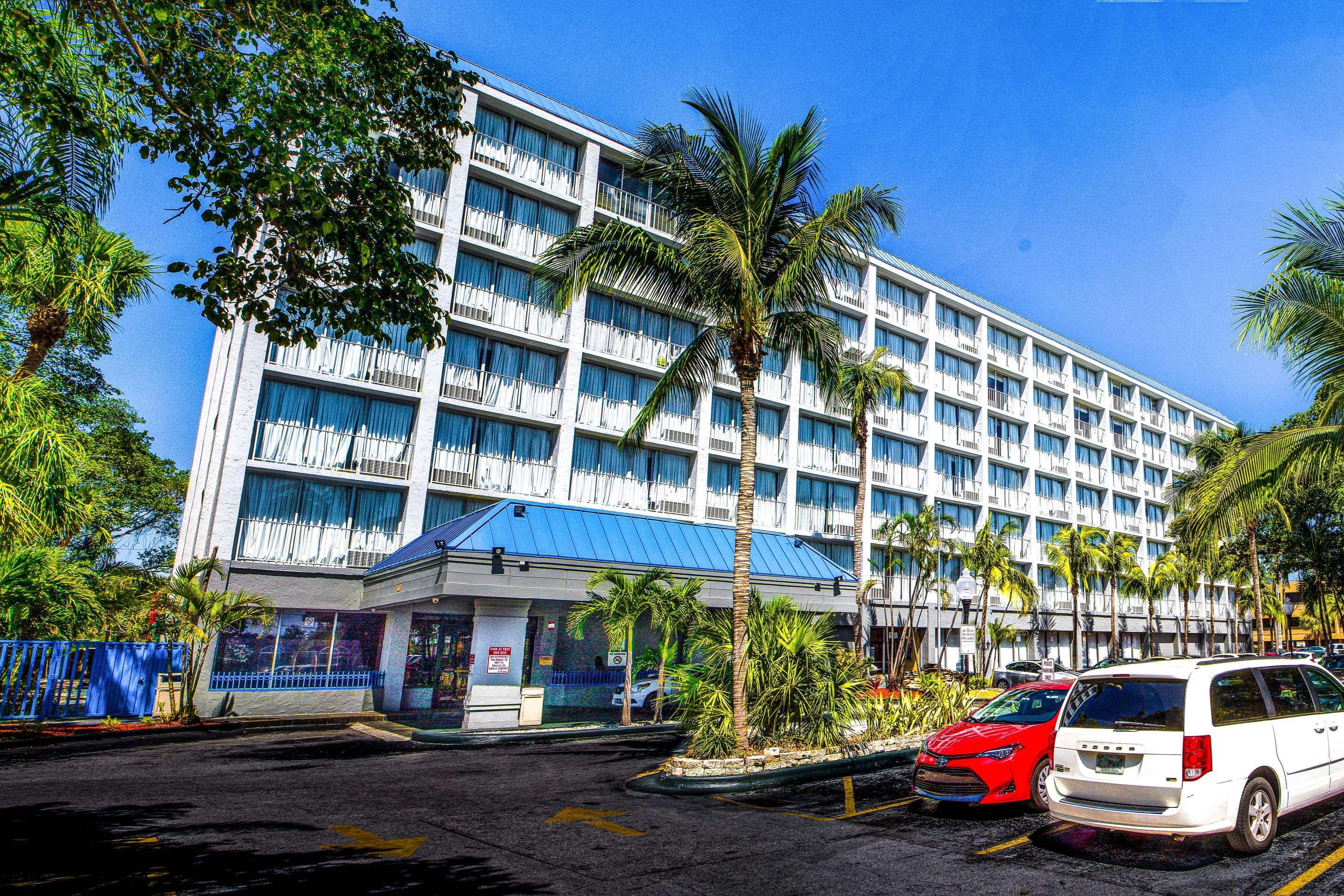 North Miami Beach Gardens Inn & Suites (Adults Only) Exterior foto